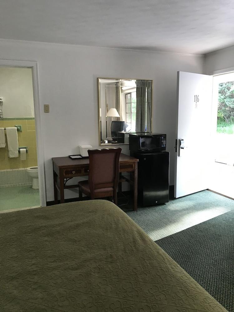 Relax Inn Алтуна Екстериор снимка