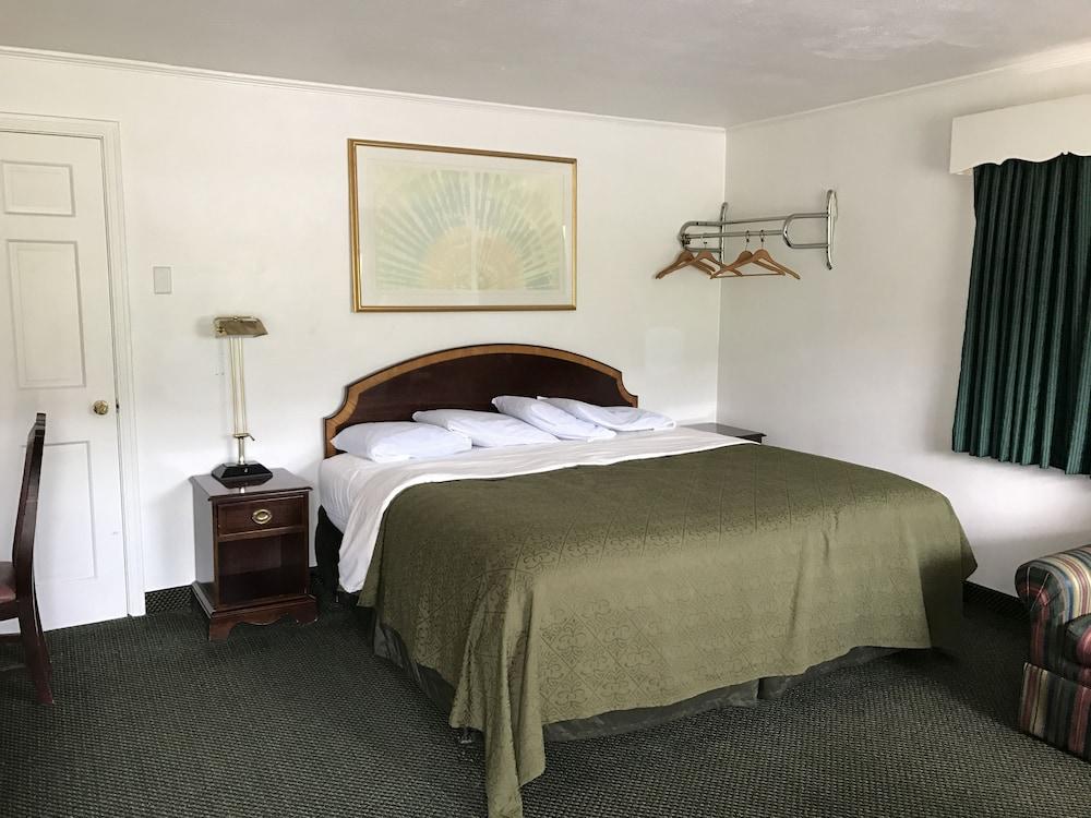 Relax Inn Алтуна Екстериор снимка